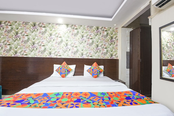 Deluxe Room | Egyptian cotton sheets, premium bedding, in-room safe, free WiFi - Fabhotel Legend Stay (New Delhi)