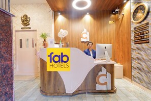 Reception - Fabhotel Grant Heights (Bhubaneshwar)