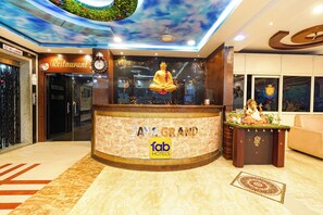 Reception - Fabhotel Jaya Grand (Guntur)