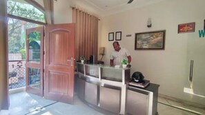 Reception - Fabhotel The Arjun (Gurugram)