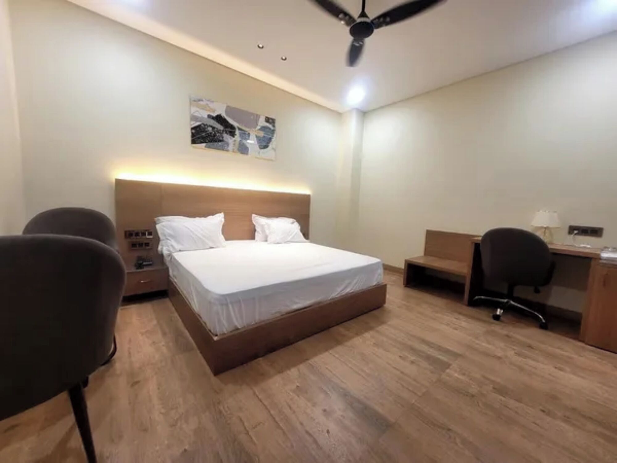 프리미엄룸 | 이집트산 면 시트, 고급 침구, 객실 내 금고, 무료 WiFi