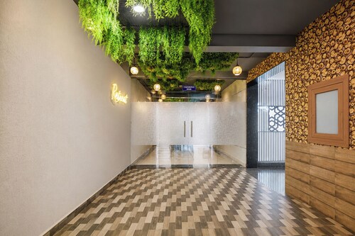 FabHotel Prime The Ballroom - Near GD Goenka University