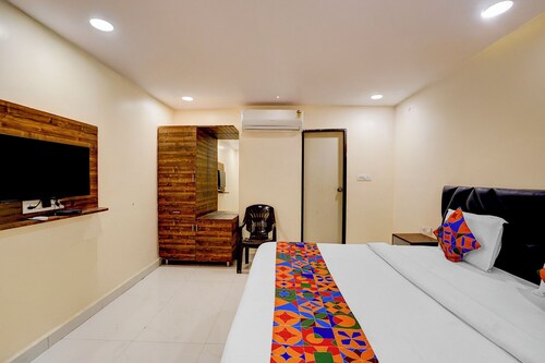 Fabhotel Sri Narmada Grand