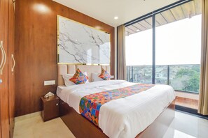 Egyptian cotton sheets, premium bedding, free WiFi, bed sheets - Fabhotel Namaskar (Bhubaneshwar)