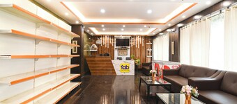 Fabhotel Leechi Lodging & Fooding