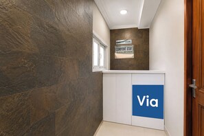 Reception - Via Comfort Stay Green Park (New Delhi)