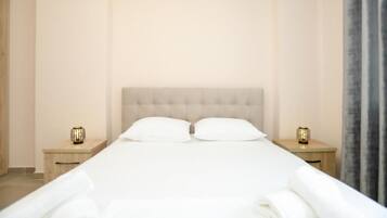 Apartment, Balcony, Sea View | Iron/ironing board, free WiFi