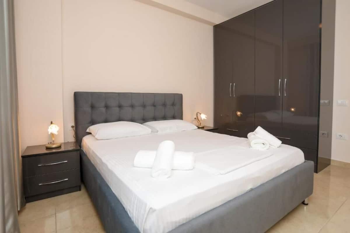 Căn hộ tiện nghi đơn giản, ban công, quang cảnh biển | Bàn ủi/dụng cụ ủi quần áo, truy cập Internet không dây miễn phí