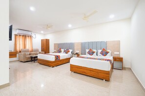 Egyptian cotton sheets, premium bedding, free WiFi, bed sheets