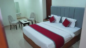 Egyptian cotton sheets, premium bedding, free WiFi, bed sheets