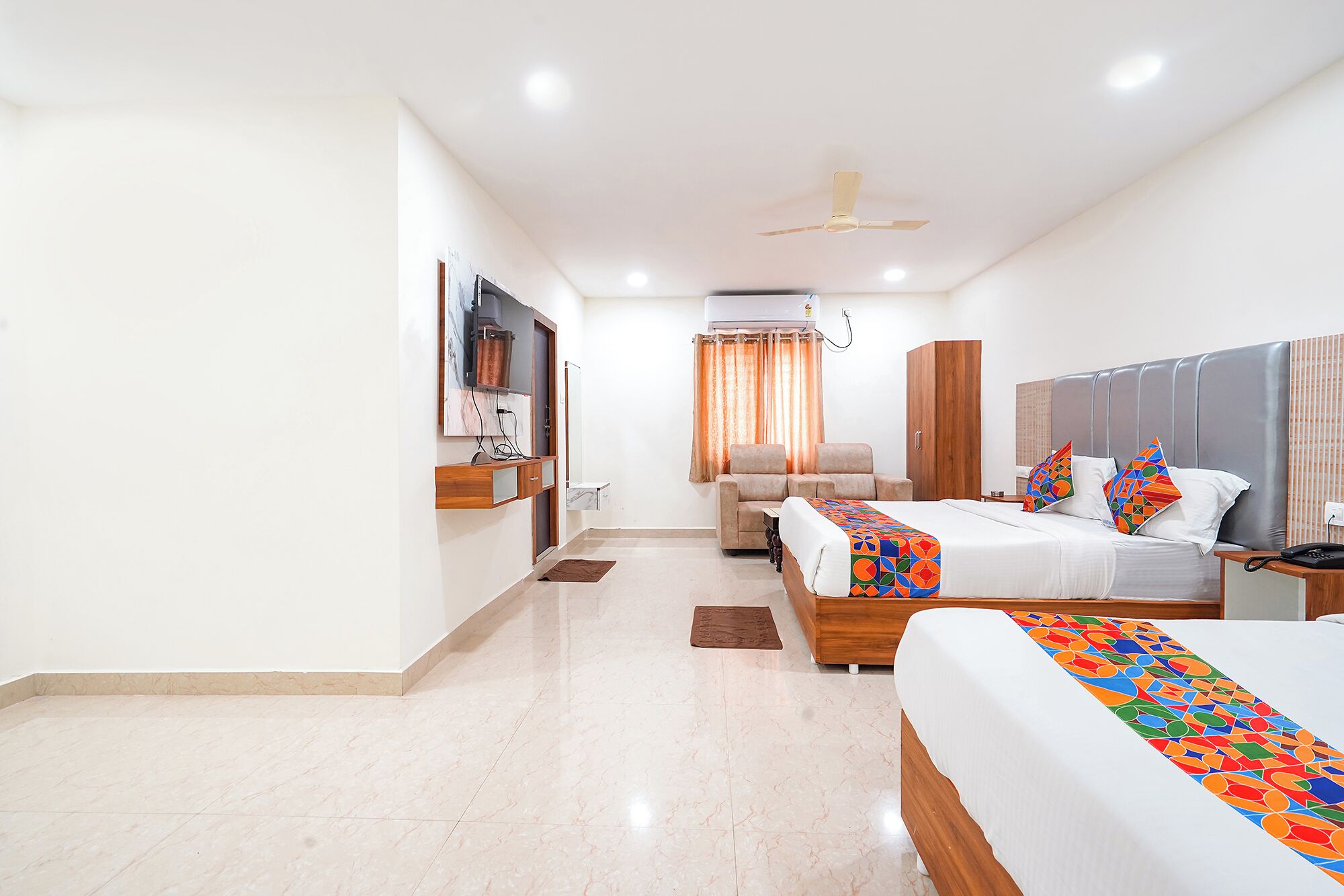 Egyptian cotton sheets, premium bedding, free WiFi, bed sheets
