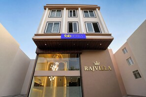 Exterior - FabHotel Raj Villa I, Vijay Nagar (Indore)