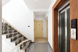 Lobby - Fabhotel Amar Residency (New Delhi)