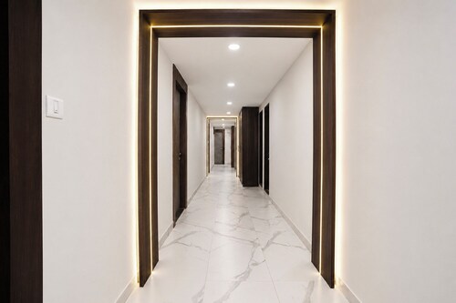 Fabhotel Byland International