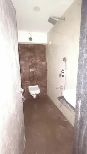 Ducha y cabezal de ducha tipo lluvia