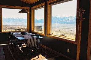 Dining - Montana Views Worth the Trip • Hot Tub • 25 Acres (Emigrant)