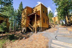 Exterior - The Golden Bend – Cozy Stay (Truckee)