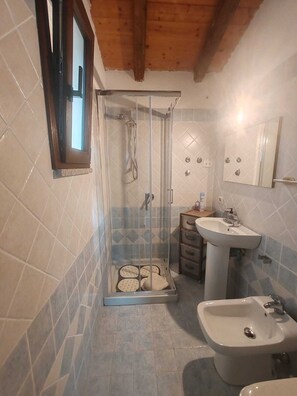 Assecador de cabells i tovalloles 