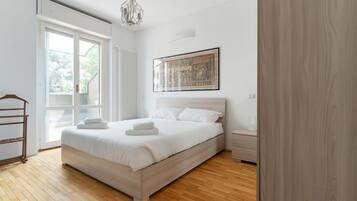 1 Schlafzimmer, Bügeleisen/Bügelbrett