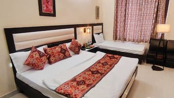 Deluxe Triple Room, Air conditioning | View from room