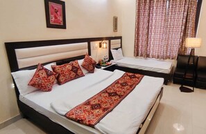 Deluxe Triple Room, Air conditioning | View from room - Premium Hotel Broadway Amritsar  (Amritsar)