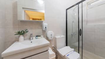 Classic-Doppelzimmer | Badezimmer