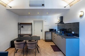 Dining - Urban Vatican Rooms (Roma)