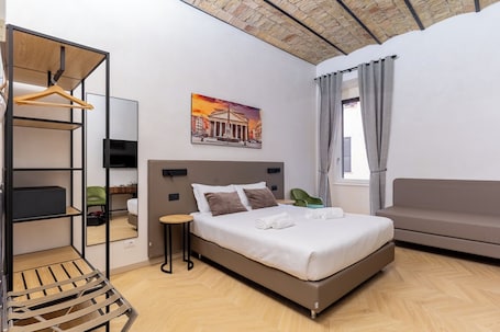 Urban Vatican Rooms 2