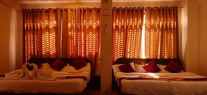 Classic Apartment, Balcony, Mountain View - Hotel Silver Jubilee (Kathmandu)