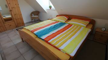 Iron/ironing board, WiFi