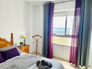 Free WiFi, bed sheets - Beach & Family by At Home Costa del Sol (Vélez Málaga)