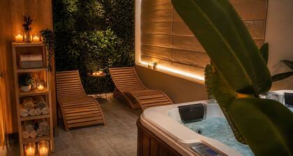 Alpine Clubhouse | Wellness & Entertainment