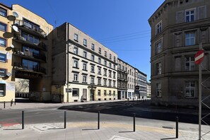 Exterior - RentPlanet - Apartament Komuny Paryskiej (Wrocław)