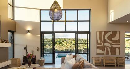 Tranquil 3-Bedroom Barn In Private Beach and Fynbos Estate