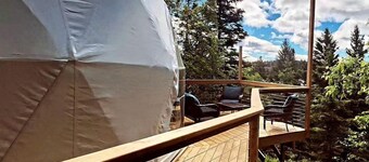 Beautiful Lakeside Dome in Flin Flon, Manitoba - Ideal Destination for a Romantic Glamping Getaway
