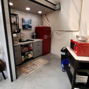 Fridge, microwave, coffee/tea maker, toaster