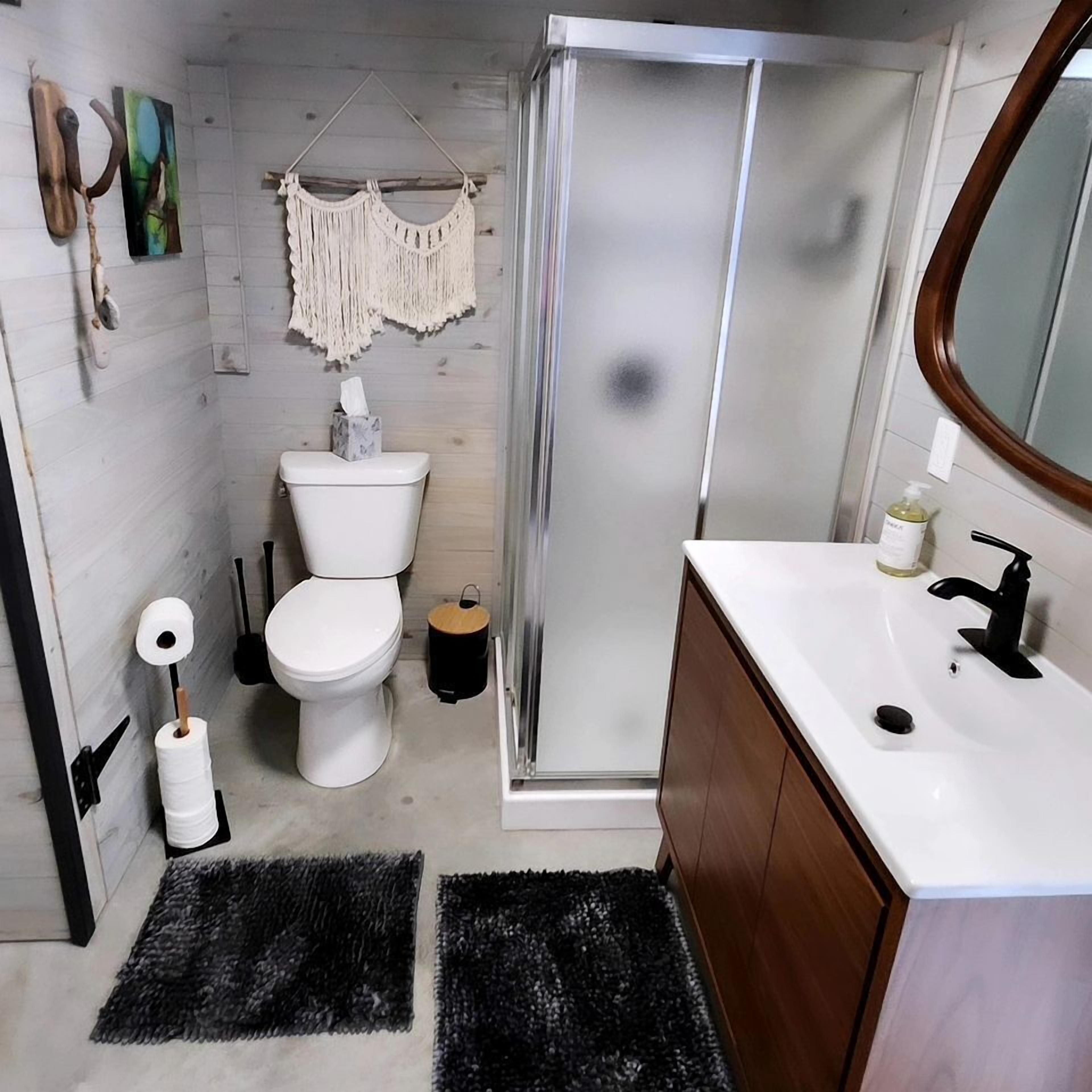 Hårtørrer, håndklæder, Sæbe, Shampoo