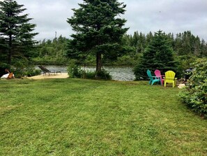 Property grounds - Picturesque Cottage with Spacious Large Backyard and BBQ in Canada (Brigus South)