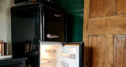 Incredible Tiny House with Fireplace, Fire Pit and Pizza Oven in Deseronto, Ontario