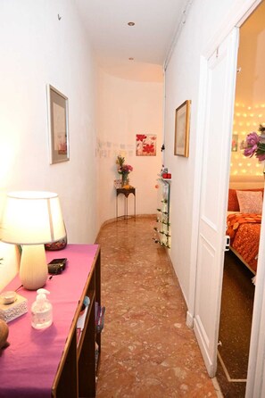 Room - Genoa near beach room (Genova)