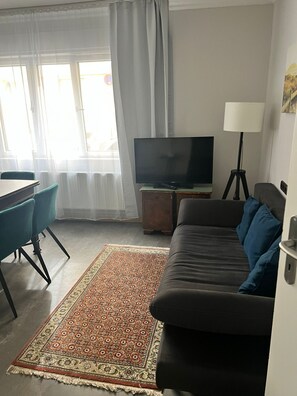 TV - Apartment "Wohnung in der Altstadt St. Sebald" with Wi-Fi (Nuremberg)