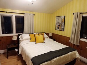 5 bedrooms, in-room safe, desk, WiFi