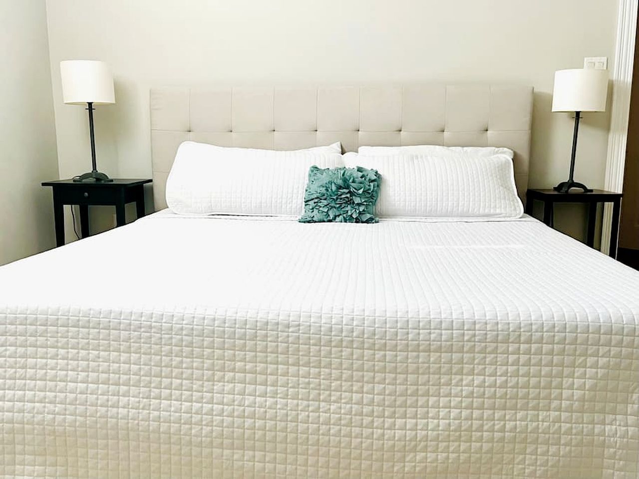 4 bedrooms, WiFi, bed sheets