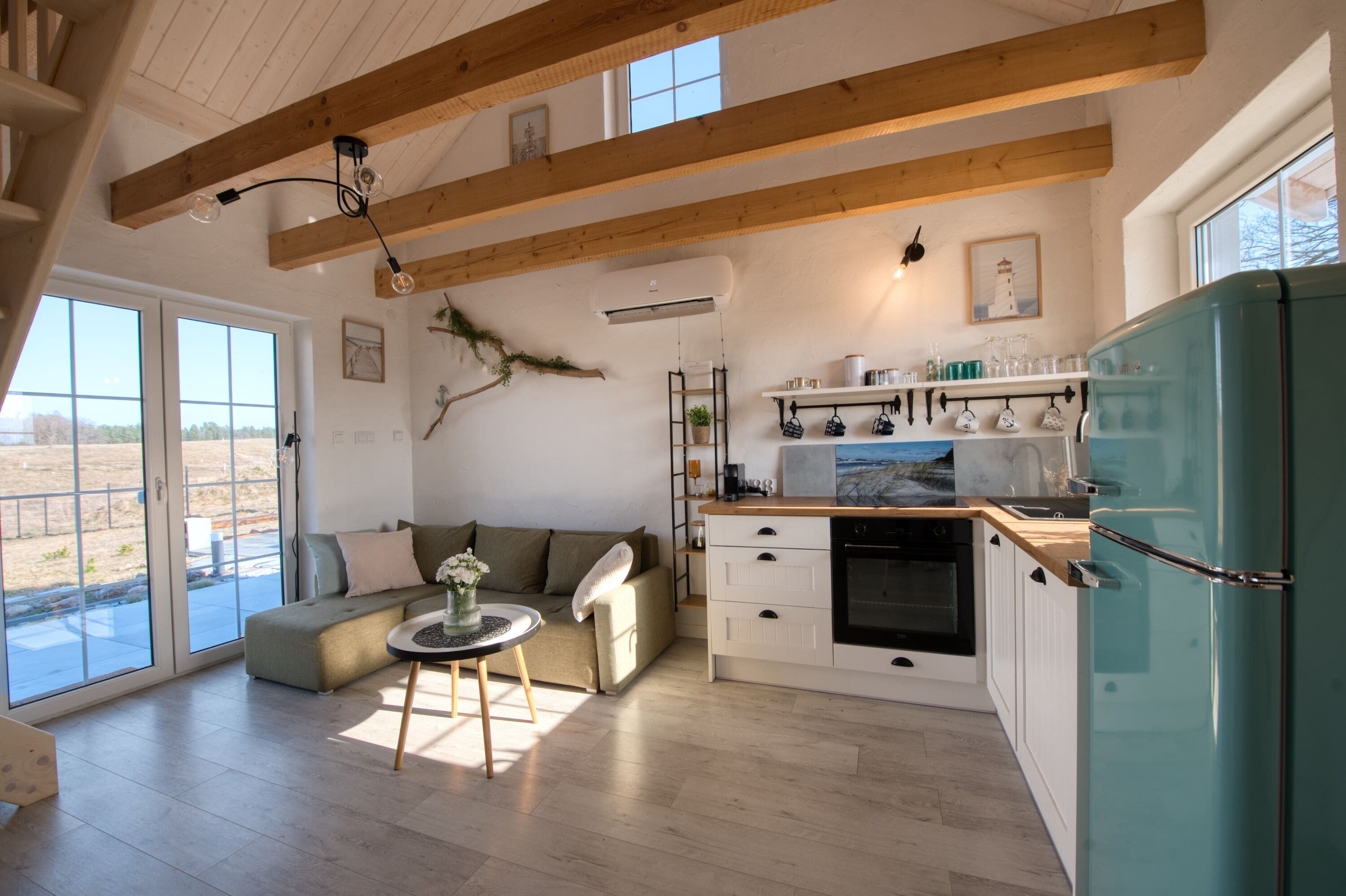Family Chalet, Garden View | Laptop workspace, blackout drapes, iron/ironing board, free WiFi