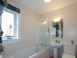 Shower - Taigh Ban (Nairn)