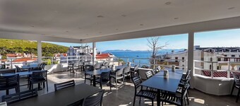 A.EMRELİ OTEL