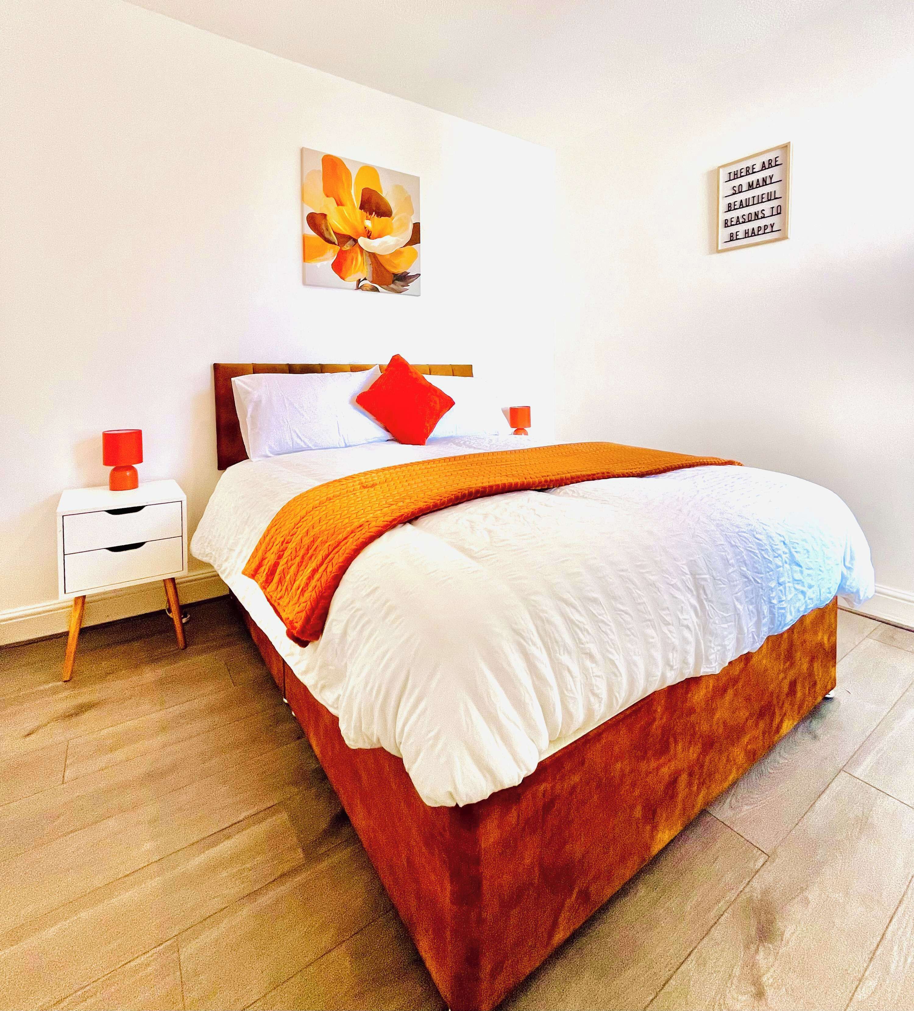 Iron/ironing board, WiFi, bed sheets