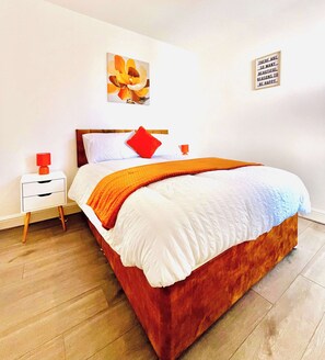 Iron/ironing board, WiFi, bed sheets