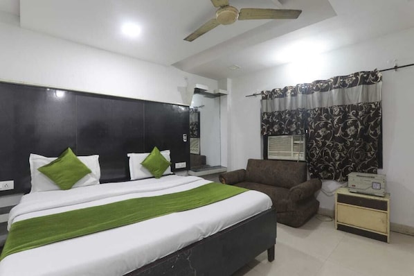 Deluxe Double Room, Air conditioning | View from room - Hotel The Dayal Lucknow (Lucknow)