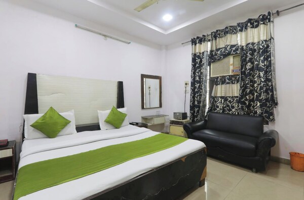 Hotel The Dayal Lucknow - Madhya Pradesh